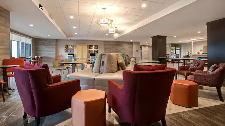lounge2.jpg
